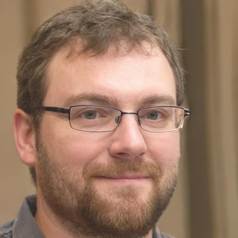 Dimitri Kowalski, Investment Strategy Expert